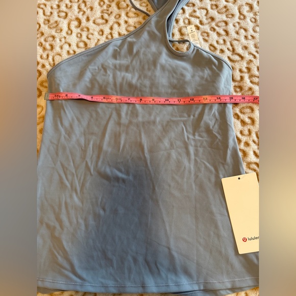 NWT Lululemon Athletica Asymmetrical Soft BlueTop
Women’s Size: 10 - Picture 5 of 9